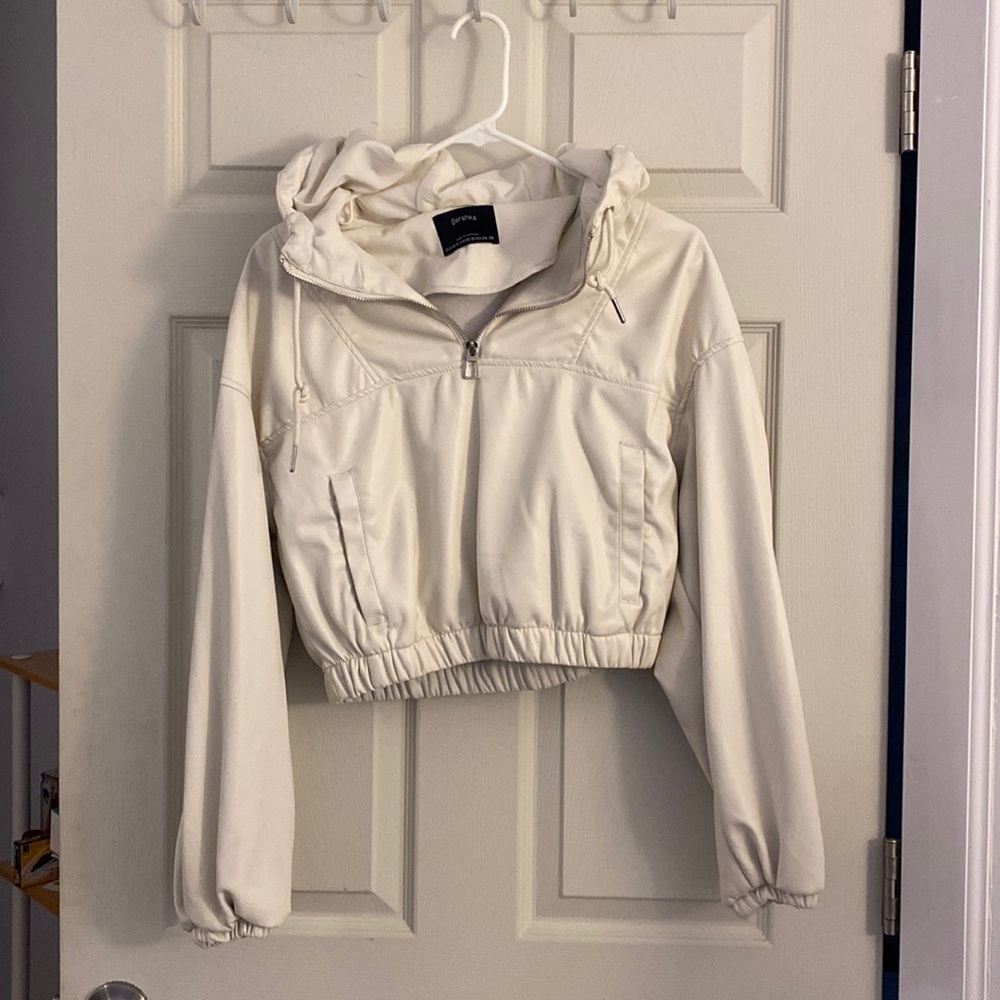 Bershka cropped leather jacket XS/S